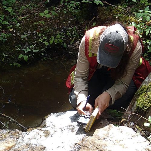 1911 Gold closes c$23 million “best efforts” life offering & private placement and provides corporate updates